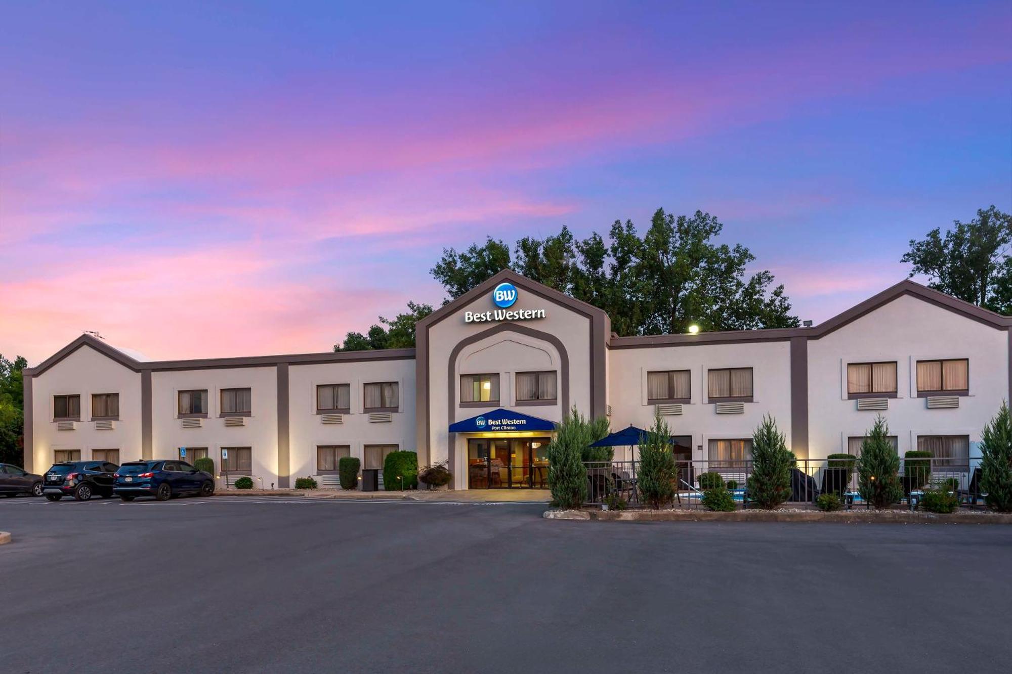 Western Hotel 3*