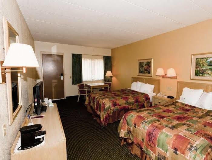 Western 3* Port Clinton